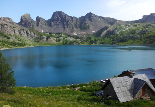Lac d'Allos et son refuge